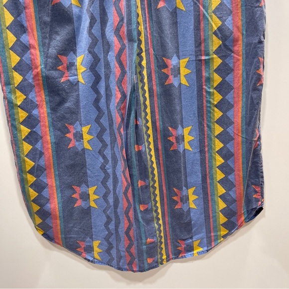 AtLast Basics Womens Blouse Sz‎ M 1992 boue aztec Button Down sleevless 90’s. - Picture 10 of 10